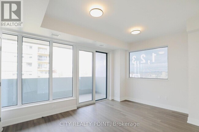 Photo - 2525 Bathurst St Unit 407