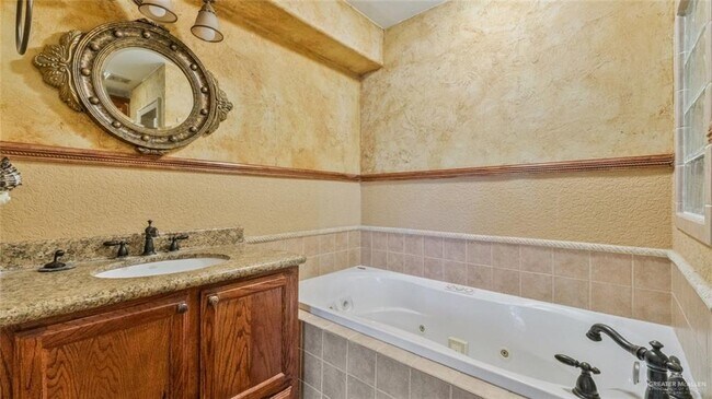 Photo - 10 Shasta E Ave