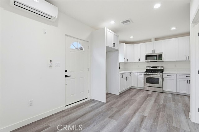 Photo - 13880 Lexicon Ave