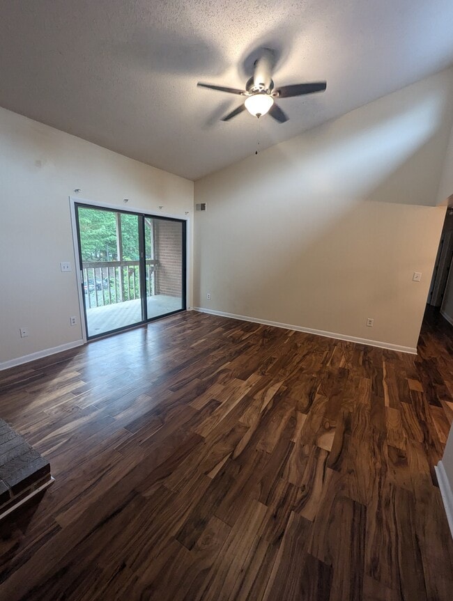 Building Photo - 125 Turtle Creek Rd Unit 9 Rental