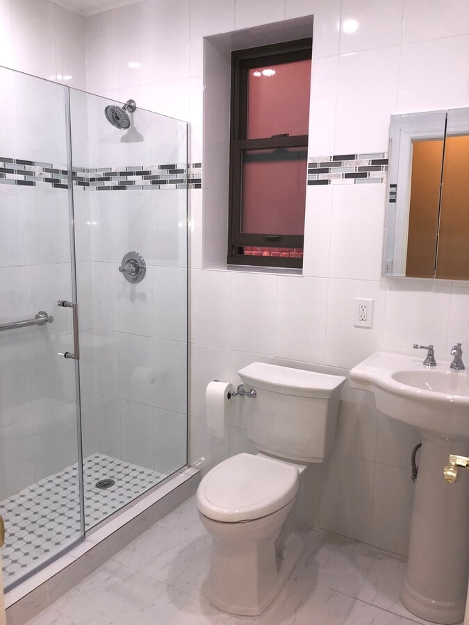 Bathroom - 1459 Arnow Ave Unit #1