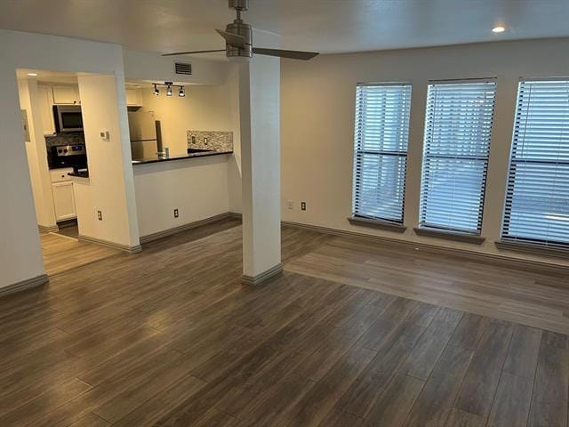 Building Photo - 2800 Douglas Ave Unit 201