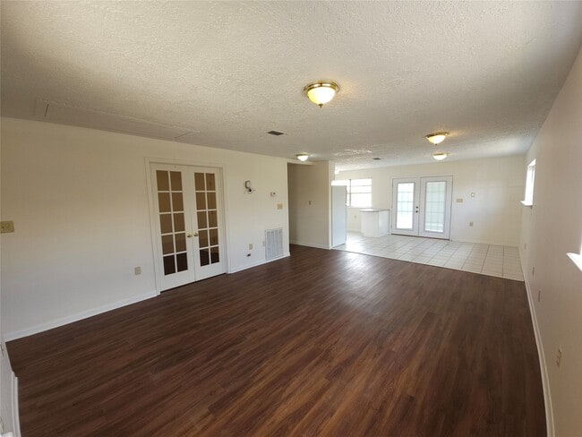 Photo - 418 Texas St