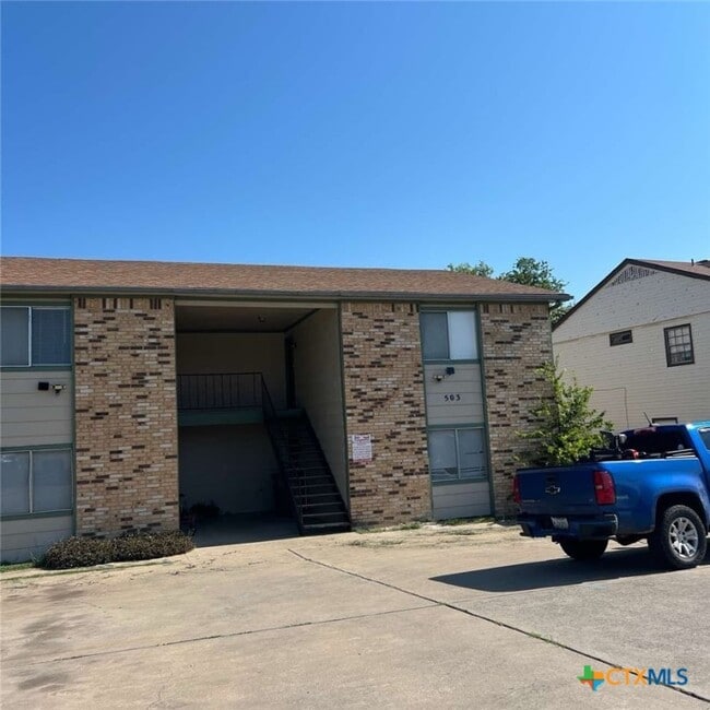 Building Photo - 503 E Beeline Ln Unit 4
