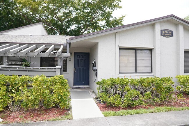 Photo - 453 Lakeview Dr