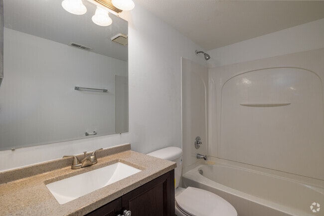 Garden 1BD 1BA - Bathroom