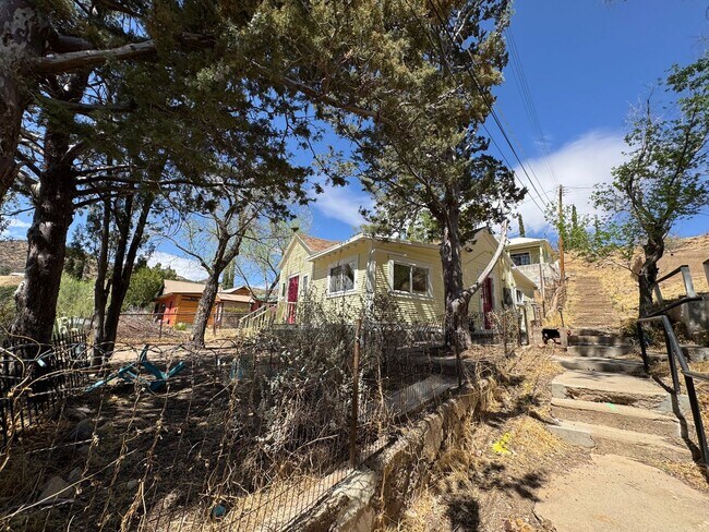 Photo - 1BR/1BA 740 sq.ft. SHORT TERM RENTAL in Old Bisbee, AZ