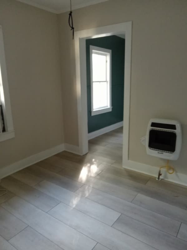 Photo - 406 Voorhies St