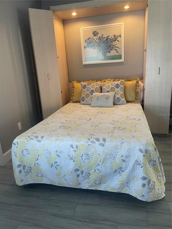 Photo - 15454 Markham Dr