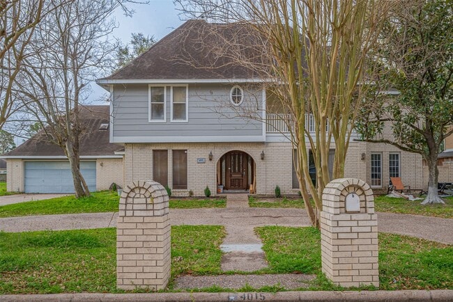 Building Photo - 4015 Black Locust Dr Rental