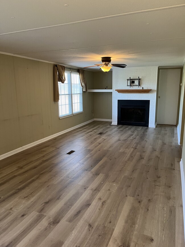 Living room with fireplace - 2215 Wildcat Creek Rd House