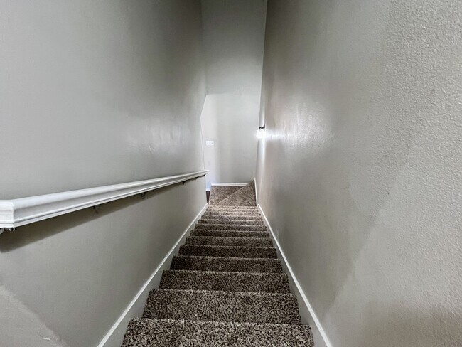 Photo - 3450 Itasca St