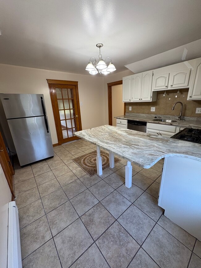 Photo - 39 Farquhar St Unit 3