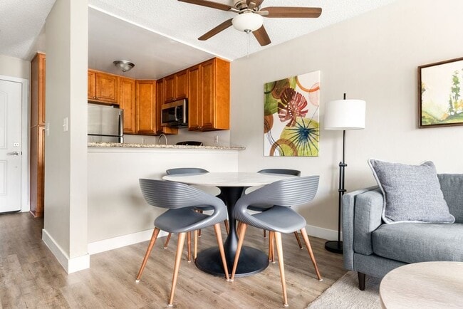 Photo - Woodland Trio Apartments