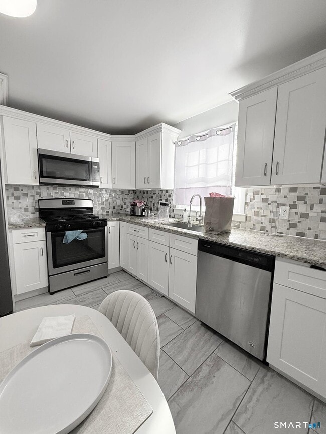 Photo - 243 Sunshine Cir