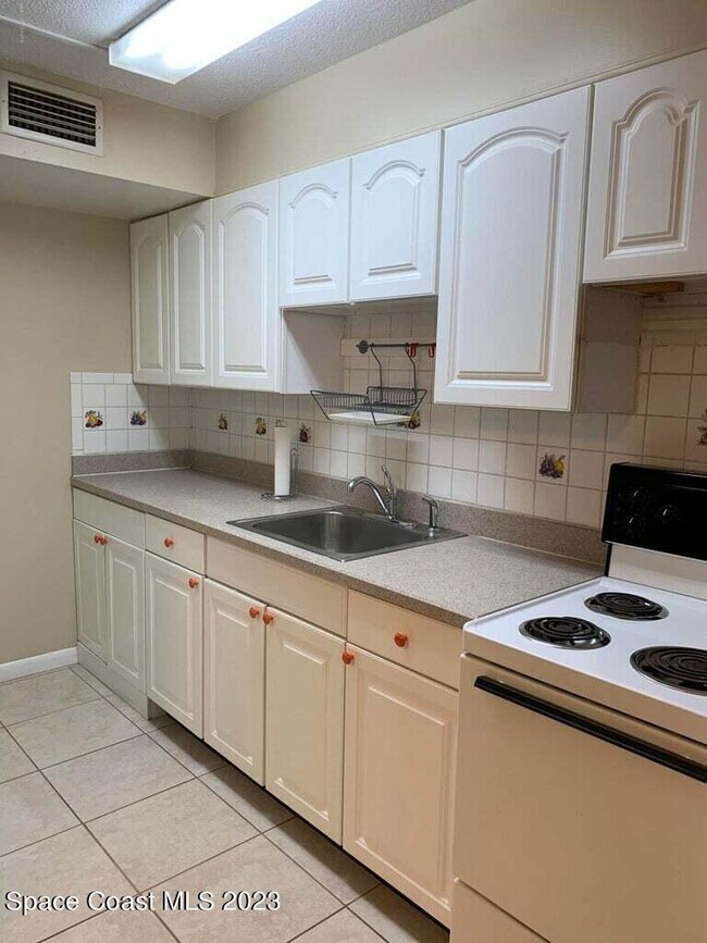 Photo - 55 Needle Blvd