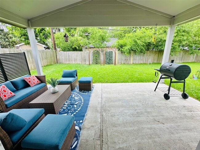 Photo - 12218 Hillcroft St