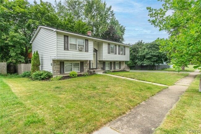 Photo - 147 Elm St