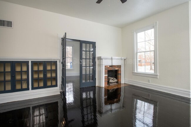 Photo - 169 S Belmont St Townhome