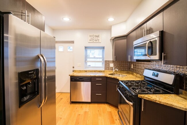 Building Photo - Contemporary Three Bedroom Home in Point Breeze