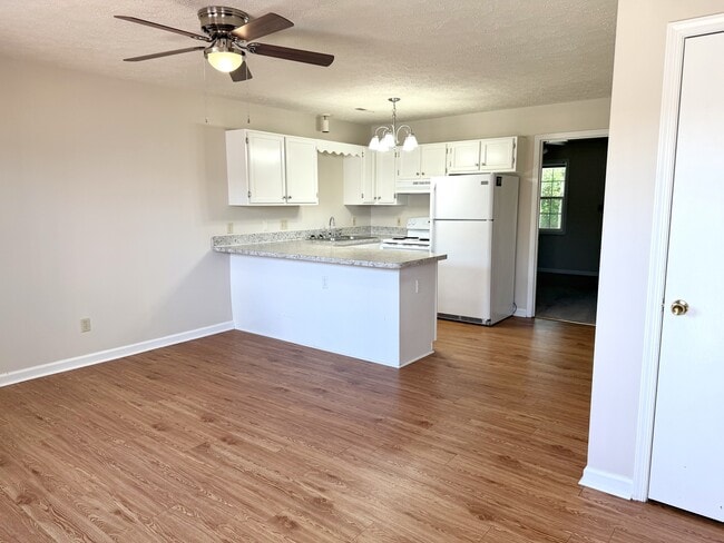 1307 Homestead Garden Ct