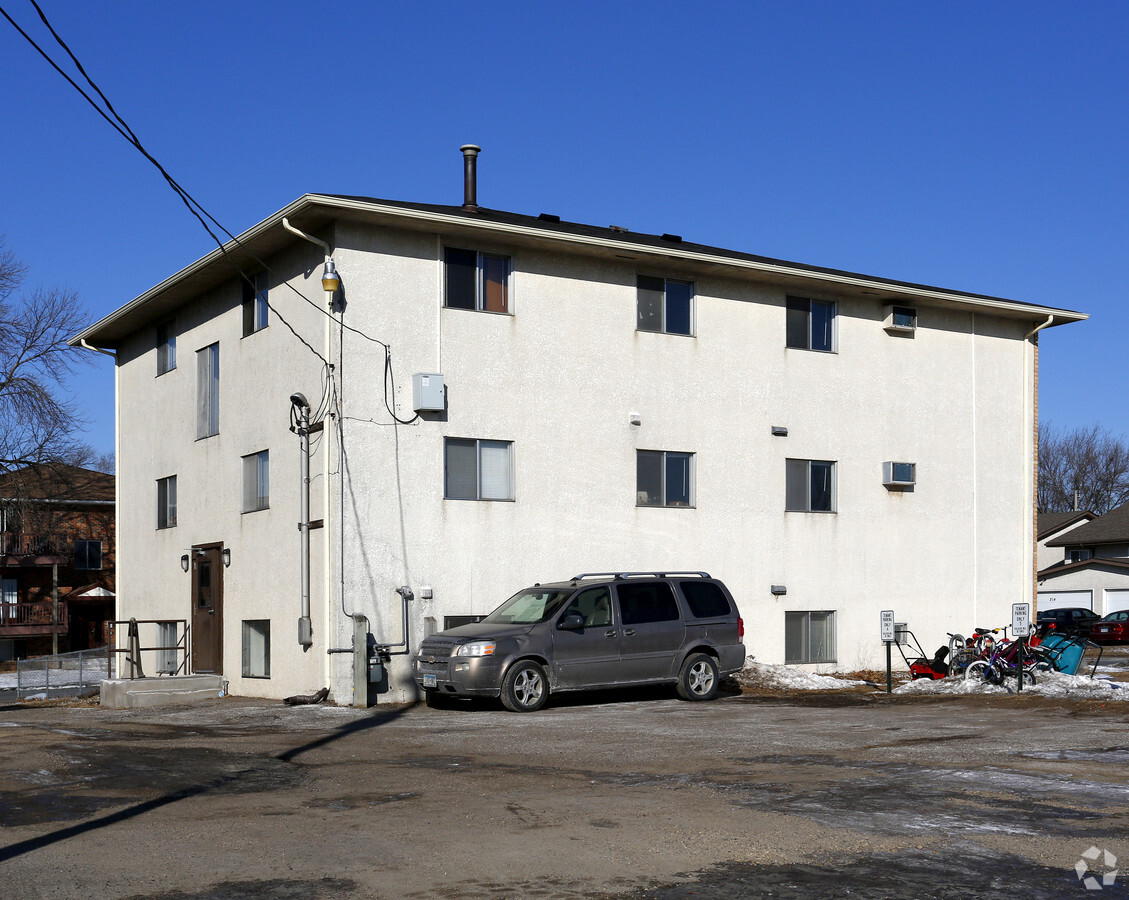 Photo - 215 South St Apartments