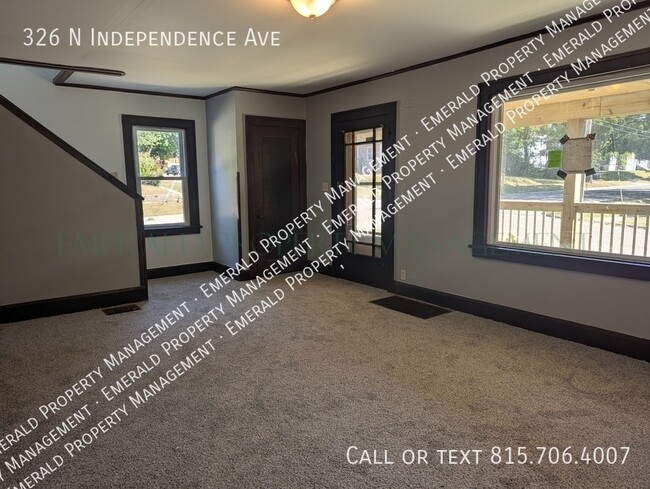 Photo - 326 N Independence Ave