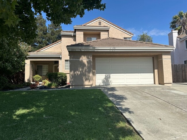 Building Photo - 4 BR/3BA Home in Laurel Creek with Park-Li...