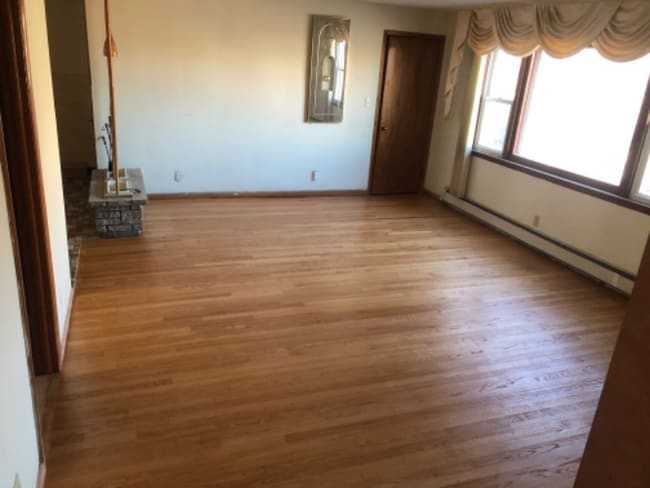 Building Photo - 2048 E Main St Rental