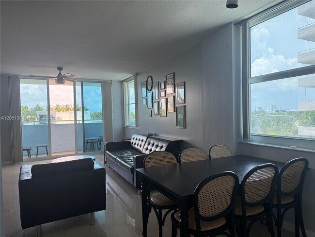 9201 Collins Ave Unit 521