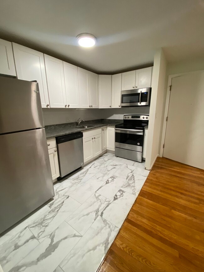 Photo - 260 Mt Auburn St Unit 2E