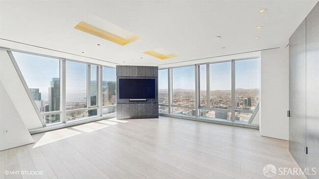 Building Photo - 181 Fremont St Unit 58D