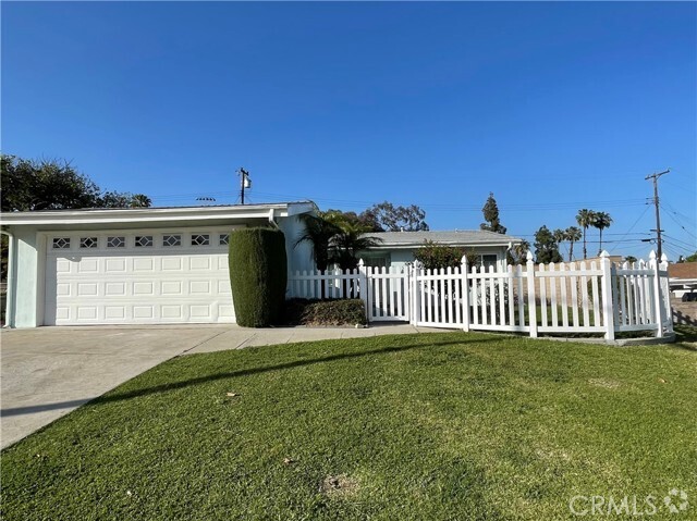 Building Photo - 14747 Bora Dr Rental
