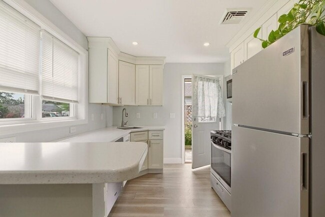 Photo - 6 Woolsey Rd