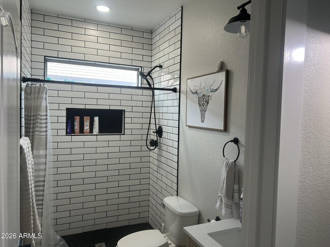 Photo - 22319 Van Der Veen Way