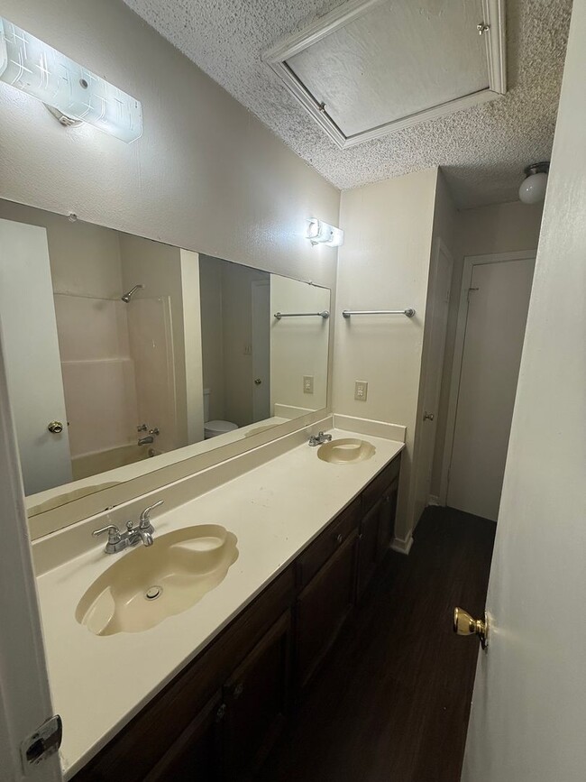 Photo - 3033 Toulon Dr Unit 3033-A