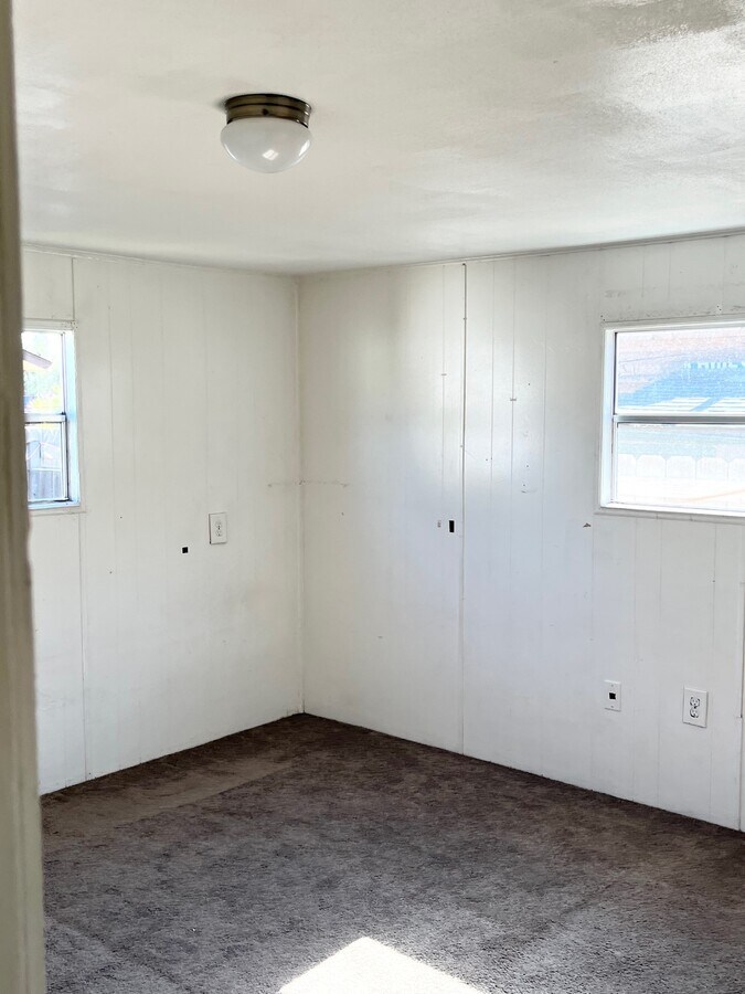 Photo - 115 Briggs St