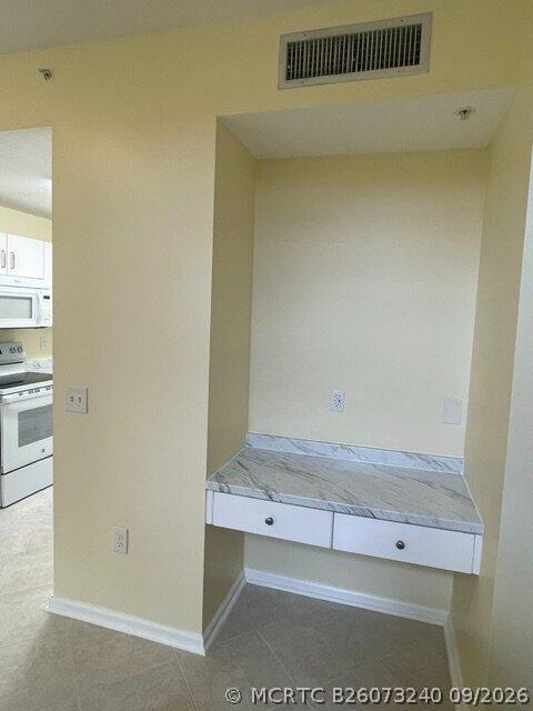 1136 Town Center Dr Unit 23