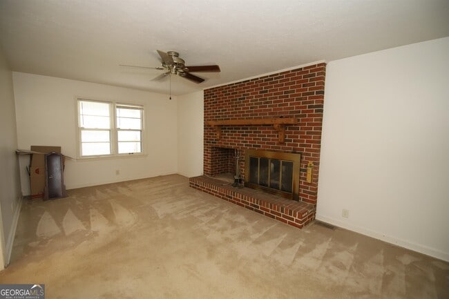 Photo - 121 Alton Dr