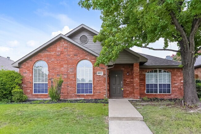 Photo - 4813 Cable Dr