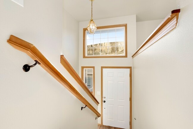 Photo - 4 Bedroom 1.5 Bath Home for Rent in Arlington!