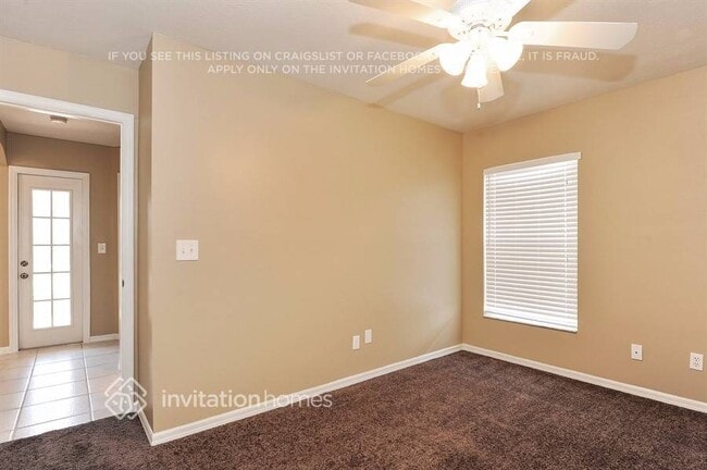 Photo - 407 Sand Ridge Dr