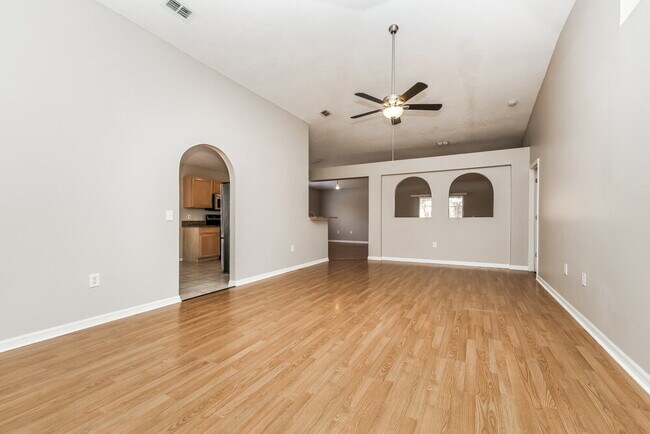 Photo - 1106 Soaring Osprey Way