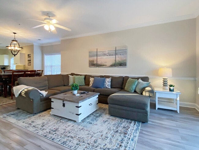 Building Photo - 4880 Dahlia Ct Unit ID1245526P Rental