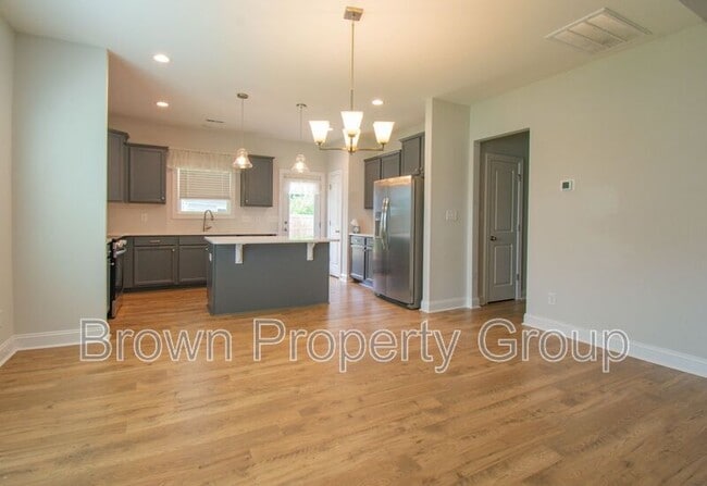 Photo - 5611 Pondhaven Dr