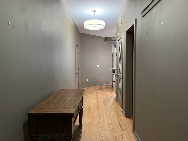 Building Photo - 800 Peachtree St NE Unit 8217