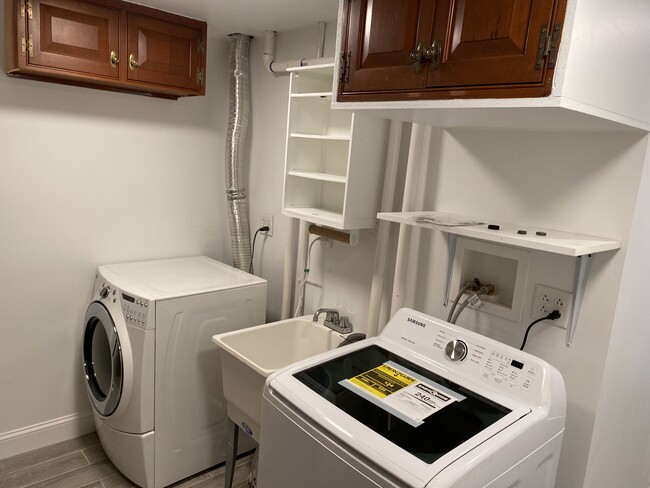 Building Photo - 140 Clark St Unit Garden Basement level