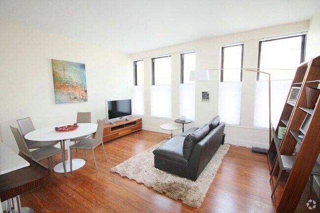 Building Photo - 11 Winter St Rental