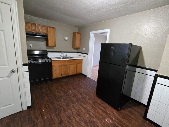 Photo - 240 Mc Alpine Dr