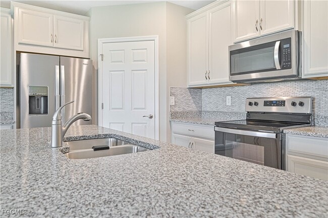 Building Photo - 2985 Birchin Ln